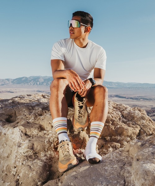 DARN TOUGH VERMONT(ダーンタフバーモント)の「DARN TOUGH/ダーンタフ 5012 Fastpack Micro Crew Lightweight Hiking Socks(ソックス/靴下・メンズ・ホワイト/チャコールグレー/ブルーグリーン・LARGE/MEDIUM)」の5枚目の写真