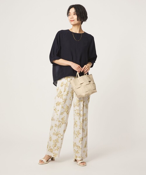 green label relaxing（グリーンレーベルリラクシング）の「［size SHORTあり］fleurie(フルリー) フォルム ショートスリーブ ブラウス（シャツ/ブラウス・レディース・ベージュ/ネイビー/オフホワイト・FREE/SHORT）」の4枚目の写真