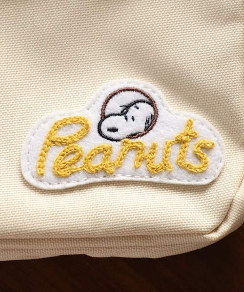SNOOPY(スヌーピー)の「SNOOPY ミニスクエアショルダーバッグ RE-PET(ショルダーバッグ・レディース・アイボリー/ブラック/カーキ・FREE)」の9枚目の写真