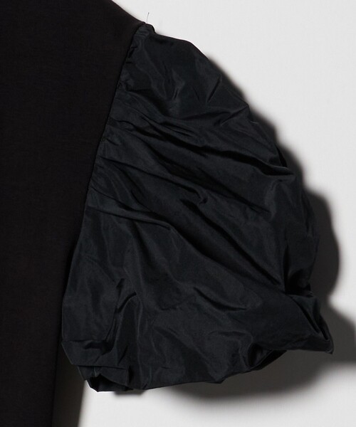 ASTRAET(アストラット)の「<ASTRAET>フライスxタフタ パフスリーブカットソー(Tシャツ/カットソー・レディース・ブラック/ホワイト・FREE)」の15枚目の写真
