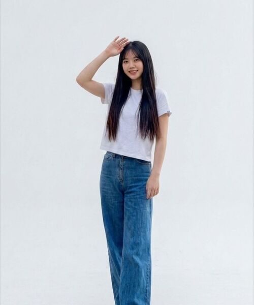 DOLPHIN WAVE APPAREL（ドルフィンウェーブアパレル）の「ドルフィン ウィメンズ セミクロップ ルーズフィット コットン スパン 半袖 Tシャツ 3COLOR（Tシャツ/カットソー・レディース・ライトグレー/アイボリー/ブラック・FREE）」の4枚目の写真