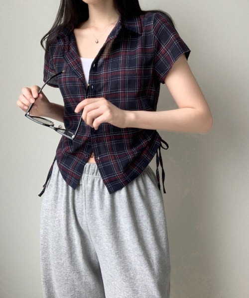 mielu(ミエル)の「サイドリボンチェックシャツ(シャツ/ブラウス・レディース・ホワイト/ネイビー・MEDIUM/LARGE)」の12枚目の写真