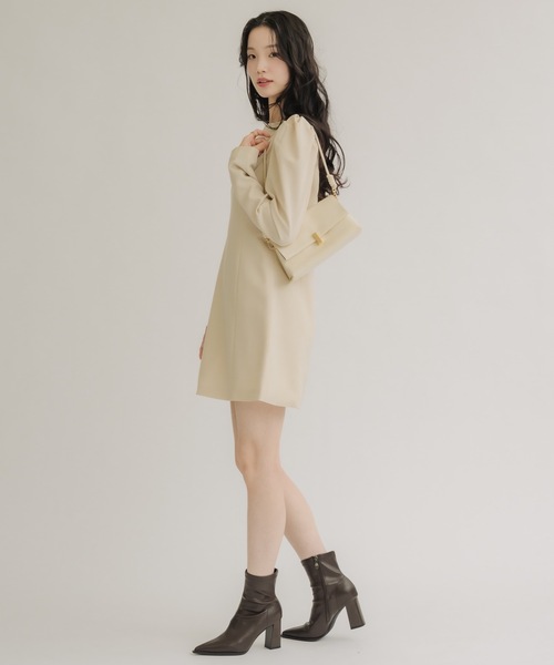 NEUNA(ヌナ)の「パフスリーブミニワンピ(ワンピース・レディース・ブラック/アイボリー・FREE)」の15枚目の写真