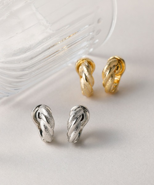 CALIN STANDARD(カリンスタンダード)の「◆金属アレルギー対応◆◆made in japan◆【痛くない】【落ちにくい】【片手で簡単】 ツイストダブルライン マグネットイヤリング(イヤリング・レディース・ゴールド/シルバー・FREE)」の13枚目の写真