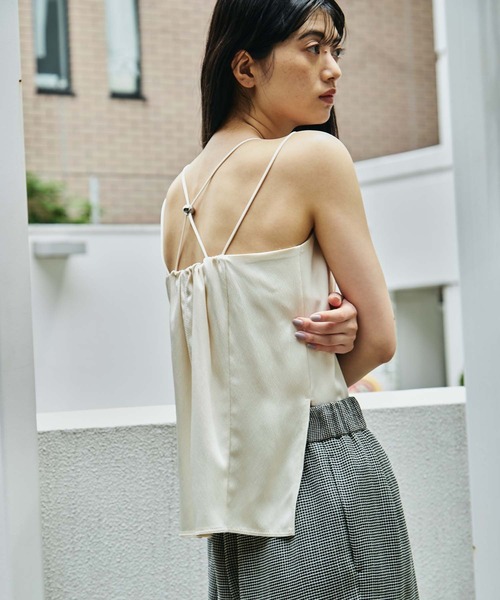 STUDIOUS(ステュディオス)の「【STUDIOUS/ステュディオス】Stretch Satin Padded Camisole/ストレッチサテンキャミソール/カップ付きキャミソール/肩紐調整可/ウォッシャブル(キャミソール・レディース・キナリ/ブラック/ワイン・FREE)」の11枚目の写真