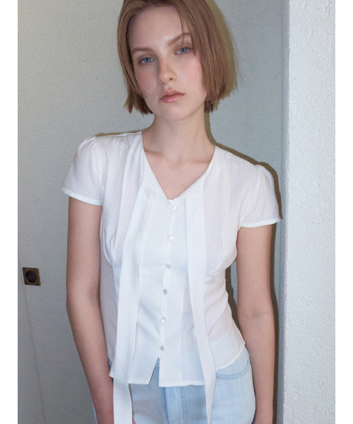 ETMON（エトモン）の「Tie Pintuck Half Blouse, Ivory（シャツ/ブラウス・レディース・その他・SMALL/MEDIUM）」の4枚目の写真