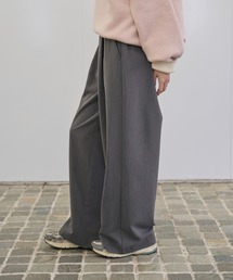 タックイージーワイドパンツ