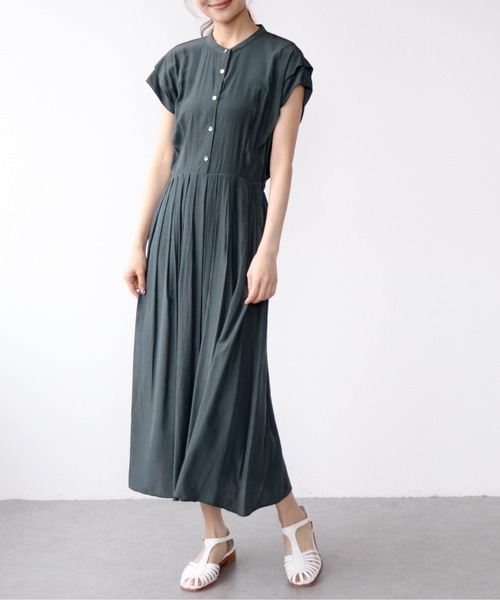 Jines(ジネス)の「キュプラルックポリフレンチスリーブワンピース(ワンピース・レディース・ブラック/ブルー/チャコールグレー・38)」の8枚目の写真