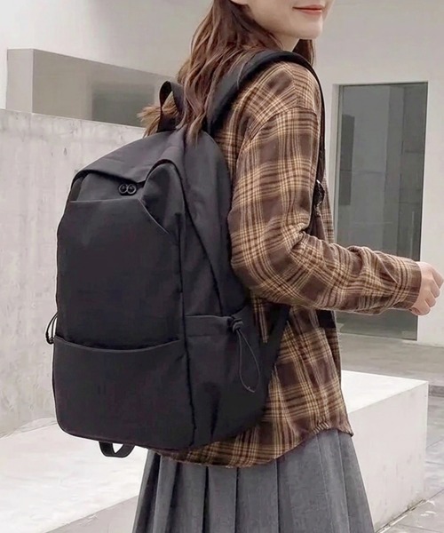 HAILY(ヘイリー)の「ミニマルデザインサイドドローコードナイロンリュック/通勤通学/バックパック/A4サイズ対応(バックパック/リュック・レディース・ブラック・FREE)」の1枚目の写真