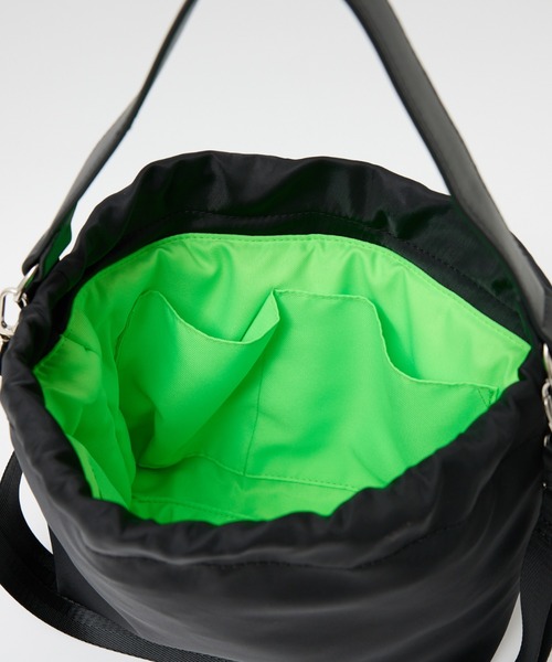 cheek(BAG)(チーク)の「【cheek】heart pouch studs スタッズ ハートチャーム 巾着 2WAY ショルダーバッグ|サステナブル素材(ショルダーバッグ・レディース・ブラック/グレー/カーキ・フリー)」の22枚目の写真