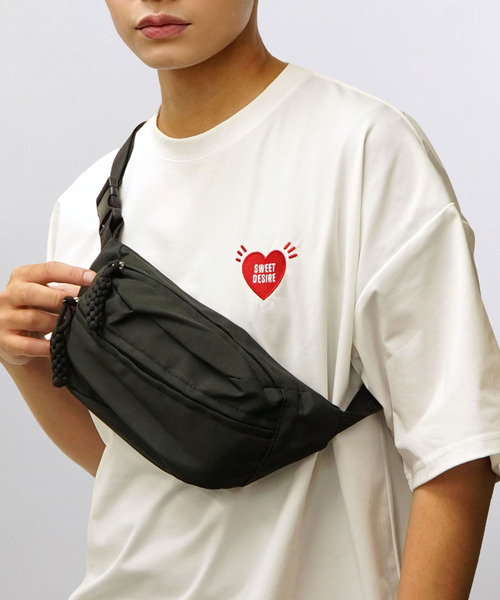 Ammie(アミー)の「軽量 ショルダーバッグ ボディバッグ ウエストバッグ(ボディバッグ/ウエストポーチ・メンズ・ブラック系1・FREE)」の5枚目の写真