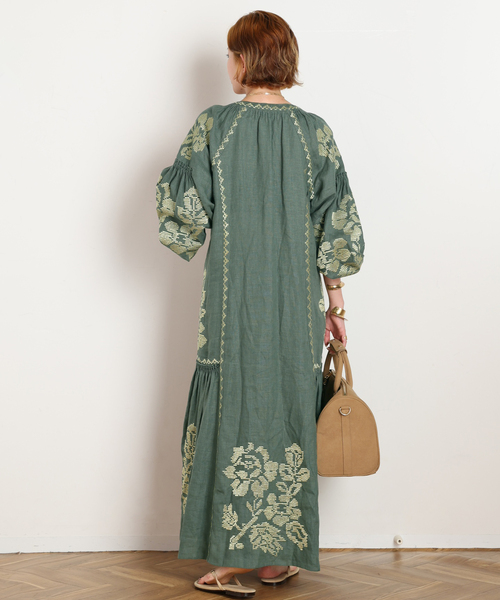AP STUDIO（エーピーストゥディオ）の「【ANNABO/アンナボ】GREEN&METALLIC GOLD THREADED LONG（ワンピース・レディース・グリーン・FREE）」の4枚目の写真