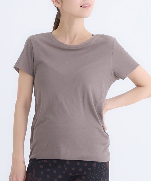 tejas(テジャス)の「【ドゥヴィグナ シャツ】ヨガ スポーツ こだわり素材 / tejas(テジャス)(Tシャツ/カットソー・レディース・ダークネイビー/モカ/ブルーグレー/ライトグレー・FREE)」の1枚目の写真