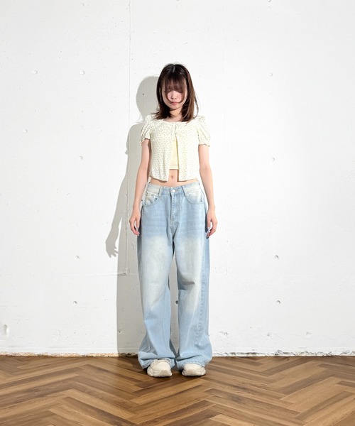 MAISON SELECT(メゾンセレクト)の「6C81 花柄 パフスリーブ ショート丈ブラウス(シャツ/ブラウス・レディース・ライトイエロー/ホワイト/ライトブルー・FREE)」の9枚目の写真