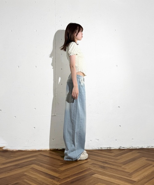 MAISON SELECT(メゾンセレクト)の「6C81 花柄 パフスリーブ ショート丈ブラウス(シャツ/ブラウス・レディース・ライトイエロー/ホワイト/ライトブルー・FREE)」の10枚目の写真