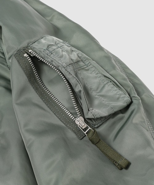 COMME des GARCONS HOMME(コム デ ギャルソン・オム)の「TYPE MA-1 NYLON BOMBER JACKET(ブルゾン・メンズ・ブラック/カーキ・XS/S/M/L)」の8枚目の写真