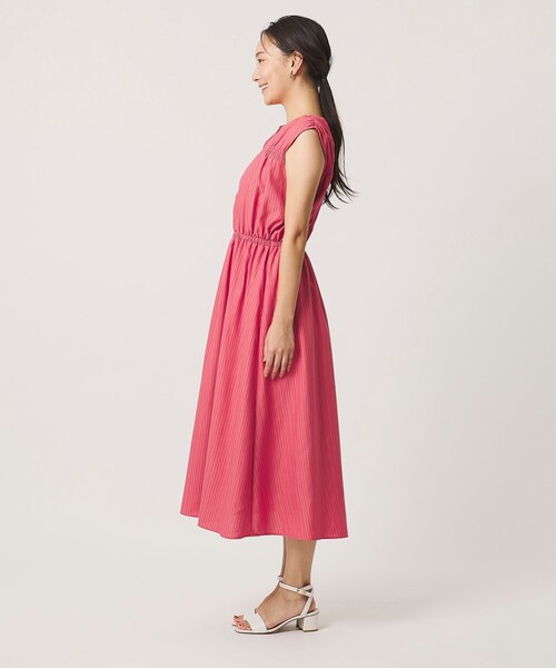 A DAY IN THE LIFE UNITED ARROWS（アデイインザライフユナイテッドアローズ）の「ギャザー ノースリーブワンピース ‐ウォッシャブル‐ ＜A DAY IN THE LIFE＞（ワンピース・レディース・ブラック/ライトブルー/ピンク・FREE）」の6枚目の写真