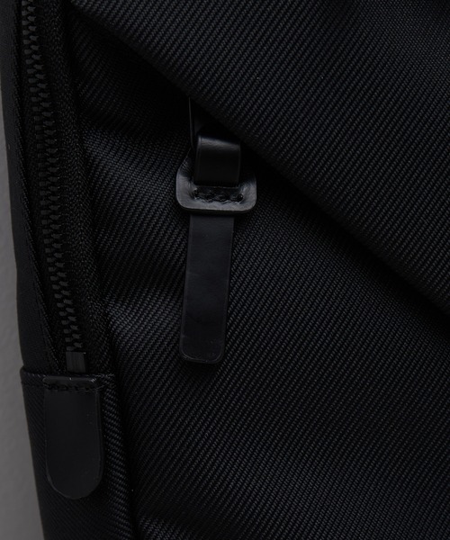 COMME CA MEN（コムサメン）の「【COMME CA MEN】オブリック　スリングバッグ 7133（ショルダーバッグ・メンズ・ブラック/ネイビー・FREE）」の4枚目の写真