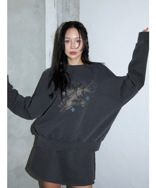 MORVE13（モルブ13）の「Horse Pigment Set-up Sweatshirt（Tシャツ/カットソー・レディース・チャコール・FREE）」の3枚目の写真