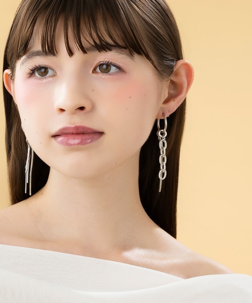 LA MUe(ラミュー)の「【LA MUE】ニッケルフリー メタル チェーン ロング ピアス(ピアス(両耳用)・レディース・シルバー/ブラック・FREE)」の10枚目の写真