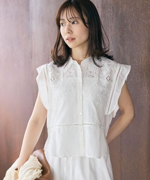 COHINA(コヒナ)の「【Made in India】パッチワークエンブロイダリーシャツ 【低身長・小柄女性】(シャツ/ブラウス・レディース・ブラック/オフホワイト・ONE SIZE)」の2枚目の写真