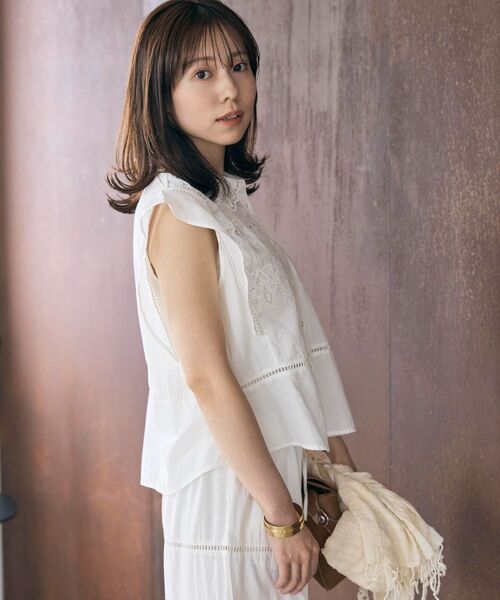 COHINA(コヒナ)の「【Made in India】パッチワークエンブロイダリーシャツ 【低身長・小柄女性】(シャツ/ブラウス・レディース・ブラック/オフホワイト・ONE SIZE)」の9枚目の写真