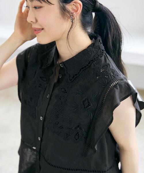 COHINA(コヒナ)の「【Made in India】パッチワークエンブロイダリーシャツ 【低身長・小柄女性】(シャツ/ブラウス・レディース・ブラック/オフホワイト・ONE SIZE)」の18枚目の写真