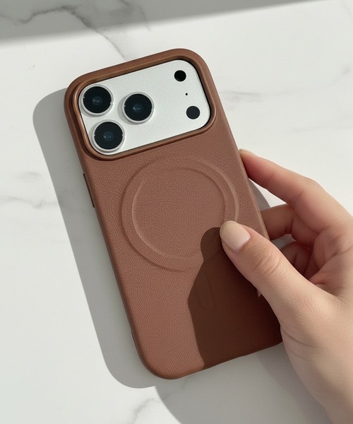 Fun & Daily(ファンアンドデイリー)の「Color Fabric iPhone Case 16 17 Pro ProMax / アイフォンケース(スマホケース/カバー・レディース・ネイビー/ブラウン・iPhone 16 Pro/iPhone 17/iPhone 17 Pro/iPhone 17 Pro Max)」の2枚目の写真