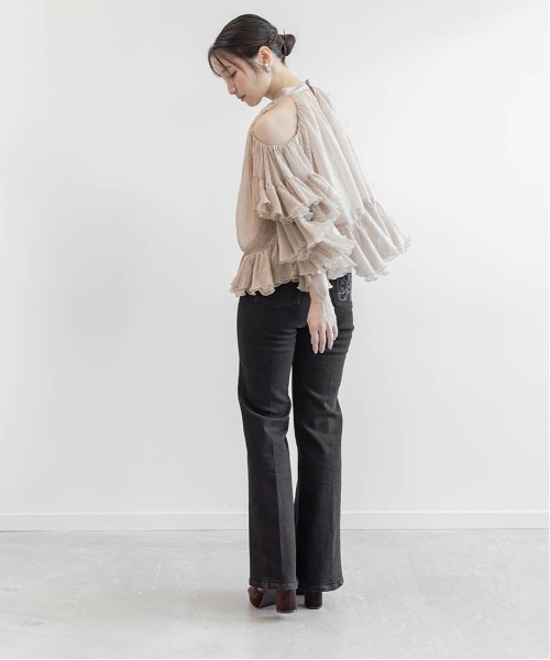 RANDA（ランダ）の「ラッフルフリルオフショルダーブラウス（シャツ/ブラウス・レディース・ブラウン/ピンク/ベージュ系その他・0/1）」の13枚目の写真