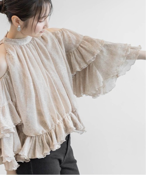 RANDA（ランダ）の「ラッフルフリルオフショルダーブラウス（シャツ/ブラウス・レディース・ブラウン/ピンク/ベージュ系その他・0/1）」の16枚目の写真