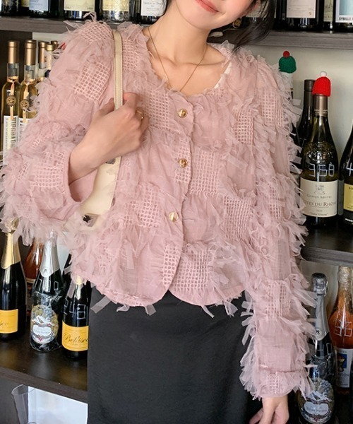 AMAJI(アマジ)の「フリンジ レース長袖シャツ(シャツ/ブラウス・レディース・ベージュ/ライトピンク・SMALL/MEDIUM/LARGE/X-LARGE)」の2枚目の写真