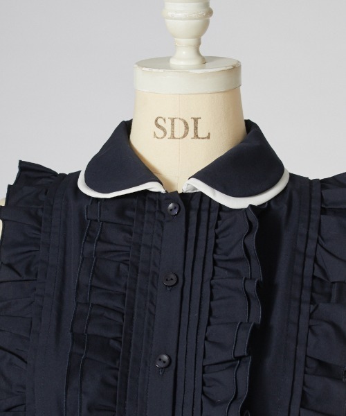SNIDEL(スナイデル)の「フリルペプラムブラウス(シャツ/ブラウス・レディース・ホワイト/ネイビー/ブラウン・F)」の7枚目の写真