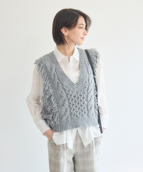 KATHARINE ROSS(キャサリンロス)の「3Gパイルベスト×シャツ(シャツ/ブラウス・レディース・ベージュ/グレー・FREE)」の11枚目の写真