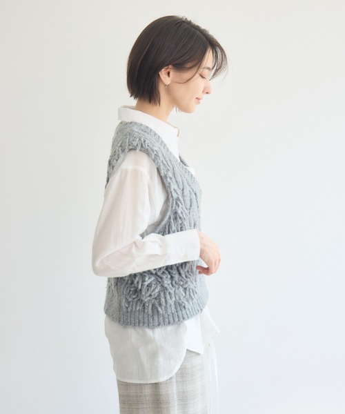 KATHARINE ROSS(キャサリンロス)の「3Gパイルベスト×シャツ(シャツ/ブラウス・レディース・ベージュ/グレー・FREE)」の16枚目の写真