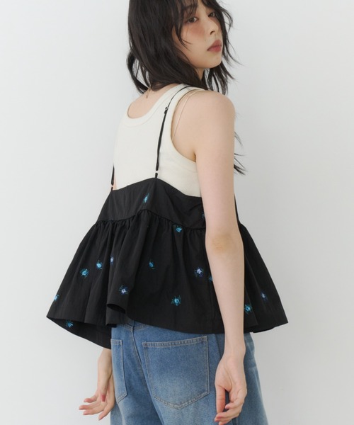 Unitage(ユニテージ)の「花柄刺繍キャミビスチェ(キャミソール・レディース・ブラック/アイボリー・FREE)」の12枚目の写真