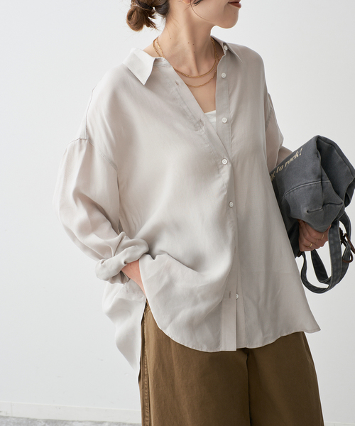 Spick & Span(スピックアンドスパン)の「フィブリルキュプラオーバーシャツ(シャツ/ブラウス・レディース・ベージュ/ブラック系その他・FREE)」の2枚目の写真