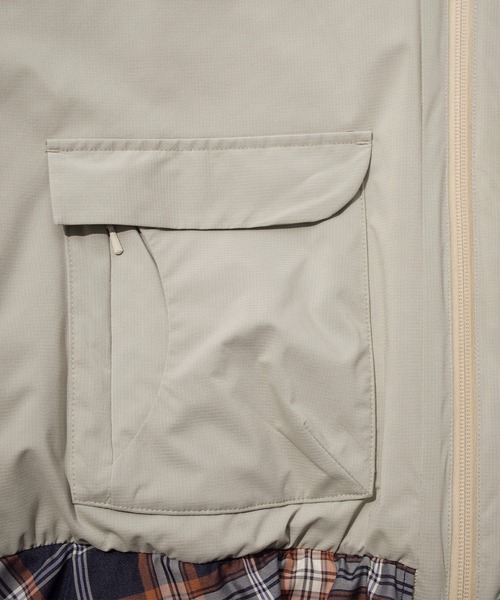 F/CE. (エフシーイー)の「F/CE. PERTEX PRIMALOFT INSULATED BOMBER JACKET / エフシーイー パーテックス プリマロフト インサレーテッド ボンバージャケット(ブルゾン・レディース・ブラック・SMALL)」の7枚目の写真