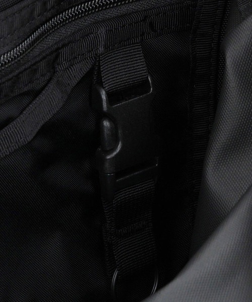 BRIEFING(ブリーフィング)の「BRIEFING/ SW 2WAY LINER 2 / BRA251B05 秋服 冬服(ショルダーバッグ・メンズ・ブラック・FREE)」の7枚目の写真