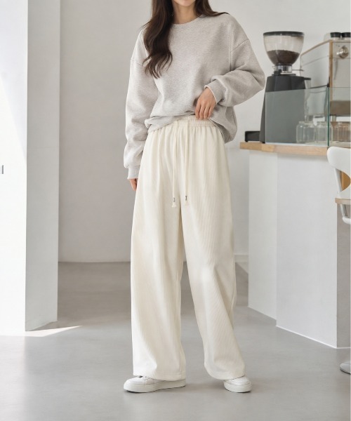 Mku Ekta(ムクエクタ)の「ウエストゴムドロストイージーコーデュロイパンツ(スウェットパンツ・レディース・ブラック/アイボリー・L/M)」の3枚目の写真
