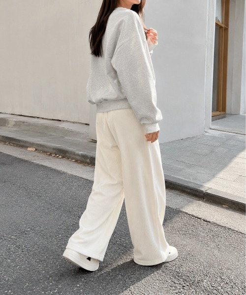 Mku Ekta(ムクエクタ)の「ウエストゴムドロストイージーコーデュロイパンツ(スウェットパンツ・レディース・ブラック/アイボリー・L/M)」の5枚目の写真