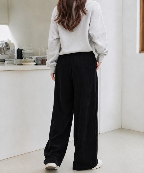 Mku Ekta(ムクエクタ)の「ウエストゴムドロストイージーコーデュロイパンツ(スウェットパンツ・レディース・ブラック/アイボリー・L/M)」の18枚目の写真