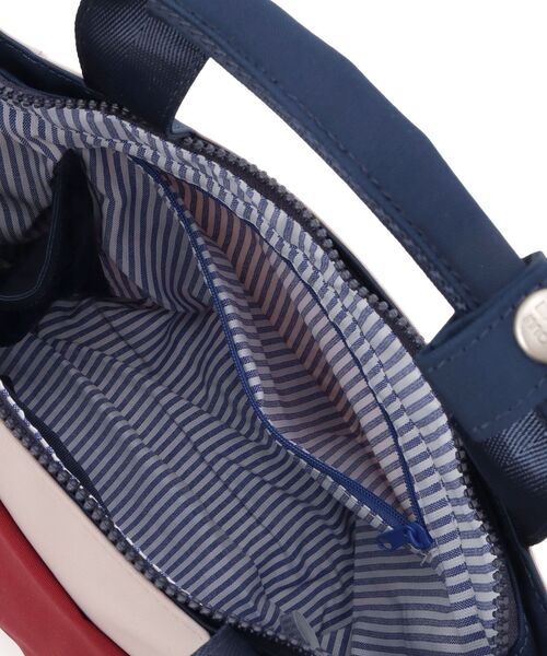 one'sterrace(ワンズテラス)の「moz 撥水トート(トートバッグ・レディース・キャメル/ブラック系8/ブルー系その他7/その他・99)」の14枚目の写真