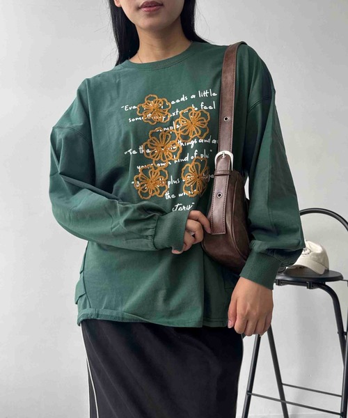 AS KNOW AS plus(アズノゥアズプラス)の「☆アソート刺繍デザイン サイドタックロンT(Tシャツ/カットソー・レディース・グレー系/グリーン系/アイボリー系/ベージュ系・FREE)」の1枚目の写真