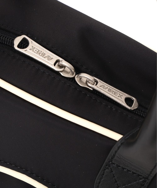 AVIREX(アヴィレックス)の「《WEB&DEPOT限定》LOGO MINI BOSTON BAG(ボストンバッグ・レディース・ブラック/ホワイト系その他/レッド・F)」の9枚目の写真