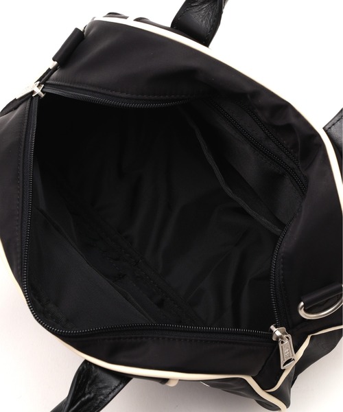 AVIREX(アヴィレックス)の「《WEB&DEPOT限定》LOGO MINI BOSTON BAG(ボストンバッグ・レディース・ブラック/ホワイト系その他/レッド・F)」の17枚目の写真