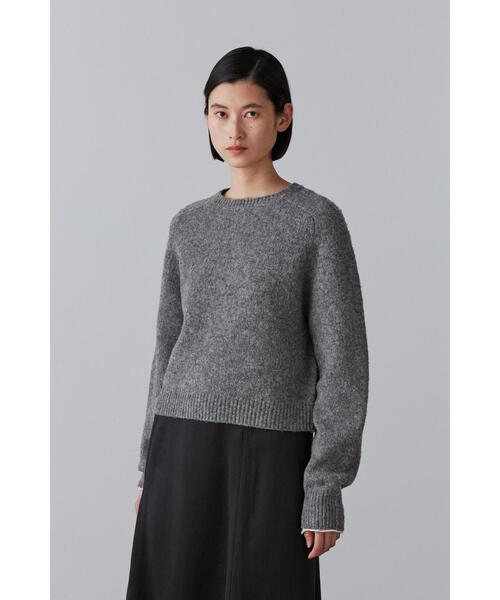 YLEVE(イレーヴ)の「YLEVE / ITALIAN BLUSHED WOOL KN P/O(ニット/セーター・レディース・ネイビー/グレー・1)」の2枚目の写真