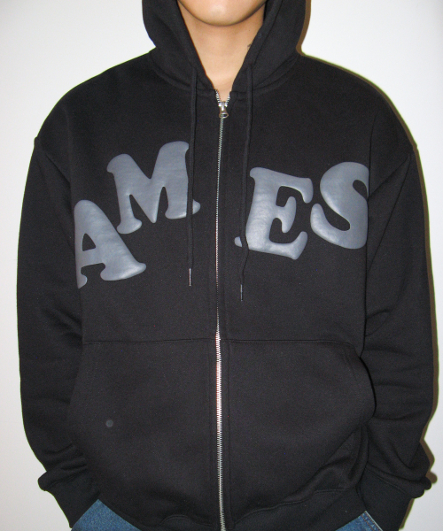 AMESWORLDWIDE(アメスワールドワイド)の「BIG TYPO フーディ ジップアップ ブラック(パーカー・レディース・その他・SMALL/MEDIUM/LARGE)」の7枚目の写真
