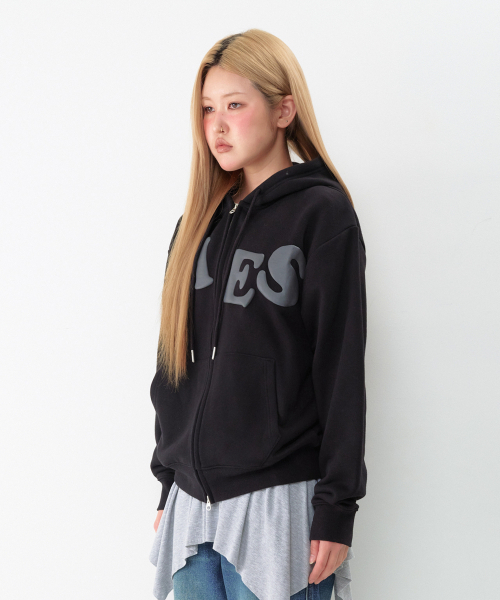 AMESWORLDWIDE(アメスワールドワイド)の「BIG TYPO フーディ ジップアップ ブラック(パーカー・レディース・その他・SMALL/MEDIUM/LARGE)」の10枚目の写真