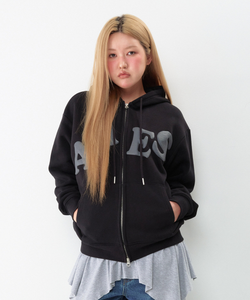 AMESWORLDWIDE(アメスワールドワイド)の「BIG TYPO フーディ ジップアップ ブラック(パーカー・レディース・その他・SMALL/MEDIUM/LARGE)」の12枚目の写真