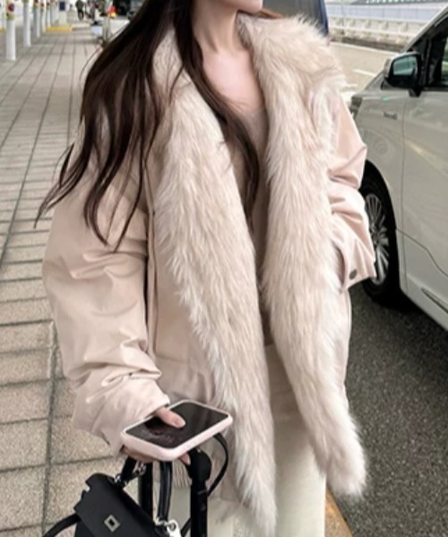 FLINEA(フリネア)の「フェイクファーポケット付きジャケット(その他アウター・レディース・ピンク/アイボリー・M/L/S)」の6枚目の写真